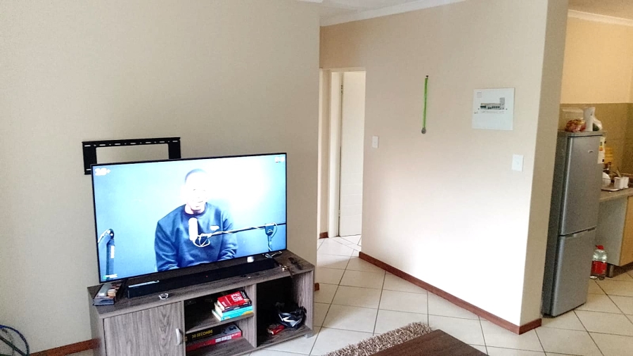 To Let 2 Bedroom Property for Rent in Monavoni Gauteng