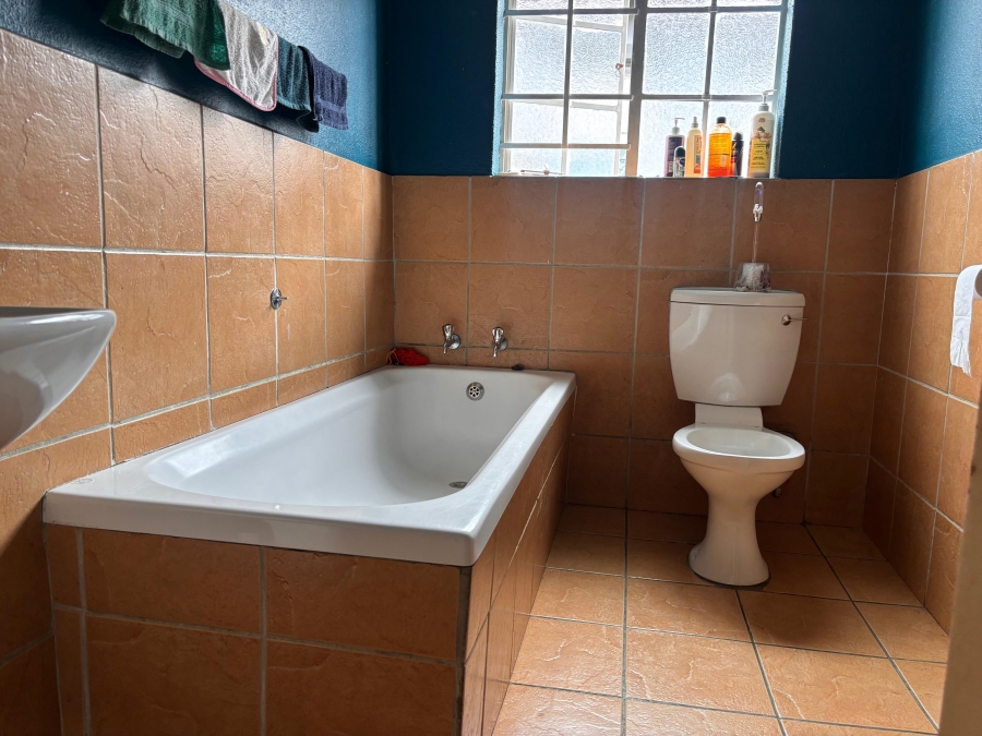 To Let 3 Bedroom Property for Rent in Olievenhoutbosch Gauteng