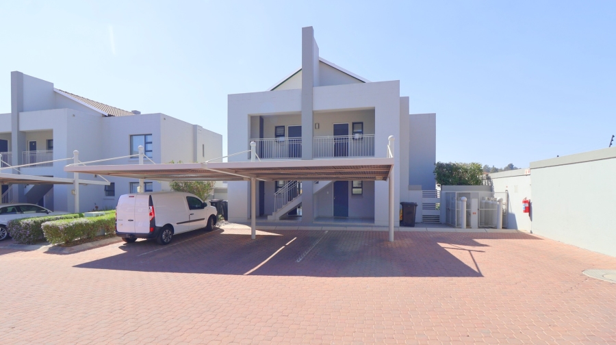 1 Bedroom Property for Sale in Lonehill Gauteng