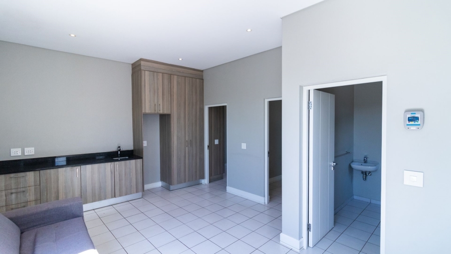 To Let 4 Bedroom Property for Rent in Kyalami Ah Gauteng