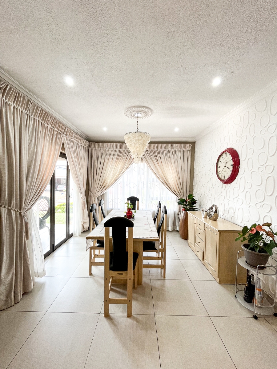 3 Bedroom Property for Sale in The Orchards Gauteng