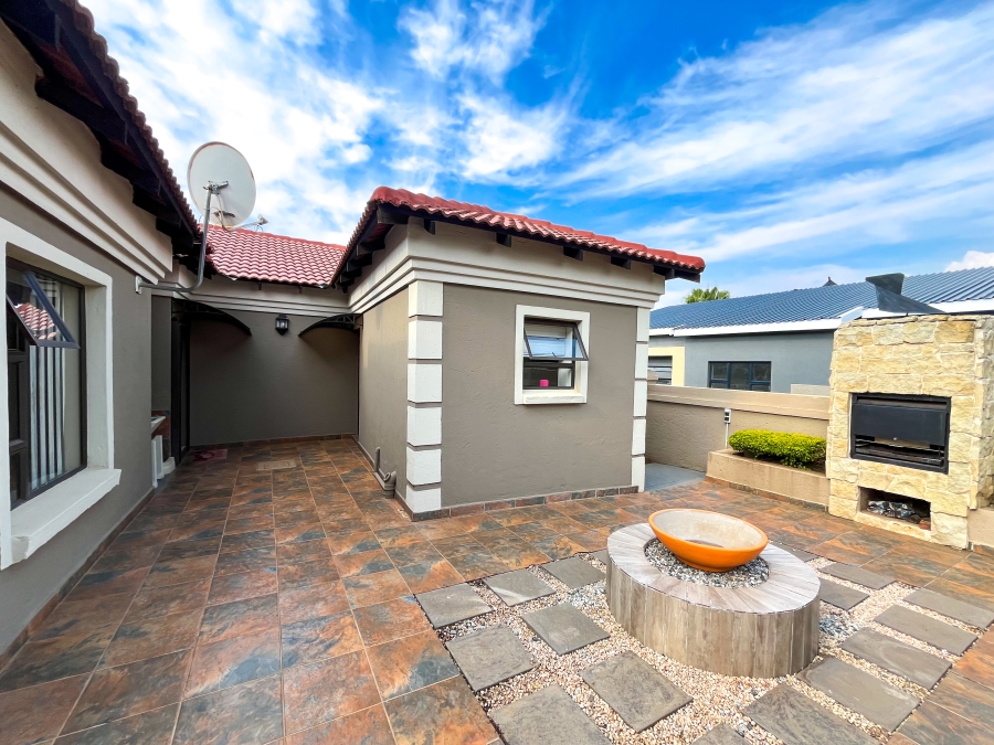 3 Bedroom Property for Sale in The Orchards Gauteng