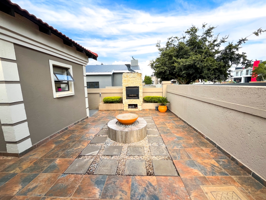 3 Bedroom Property for Sale in The Orchards Gauteng