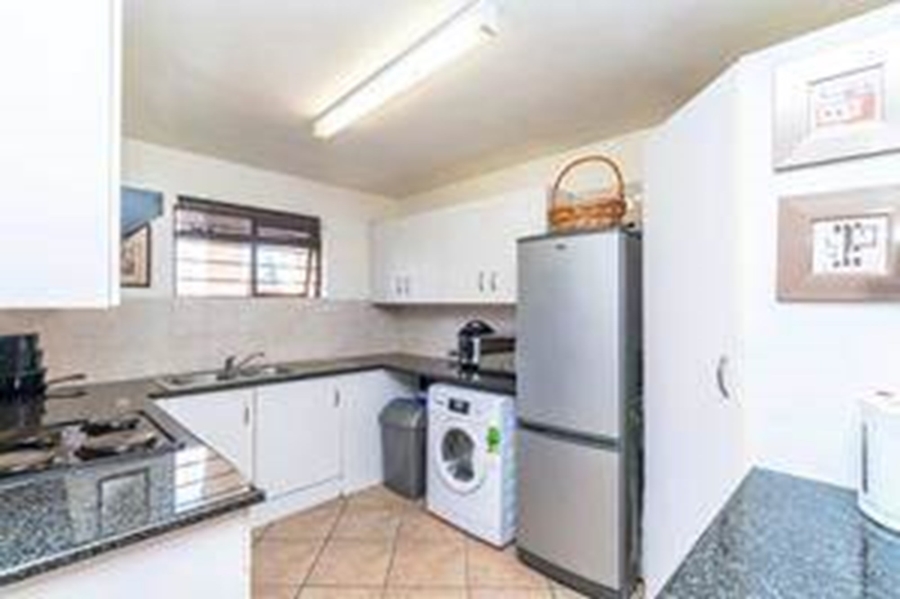2 Bedroom Property for Sale in Broadacres Gauteng