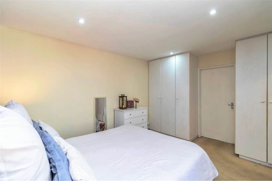 2 Bedroom Property for Sale in Broadacres Gauteng