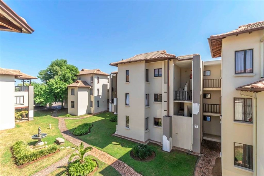 2 Bedroom Property for Sale in Broadacres Gauteng