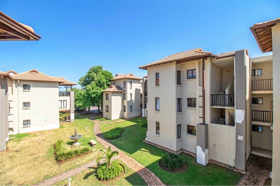 2 Bedroom Property for Sale in Broadacres Gauteng