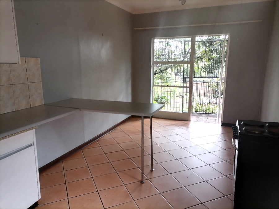 To Let 4 Bedroom Property for Rent in Zwartkop Gauteng