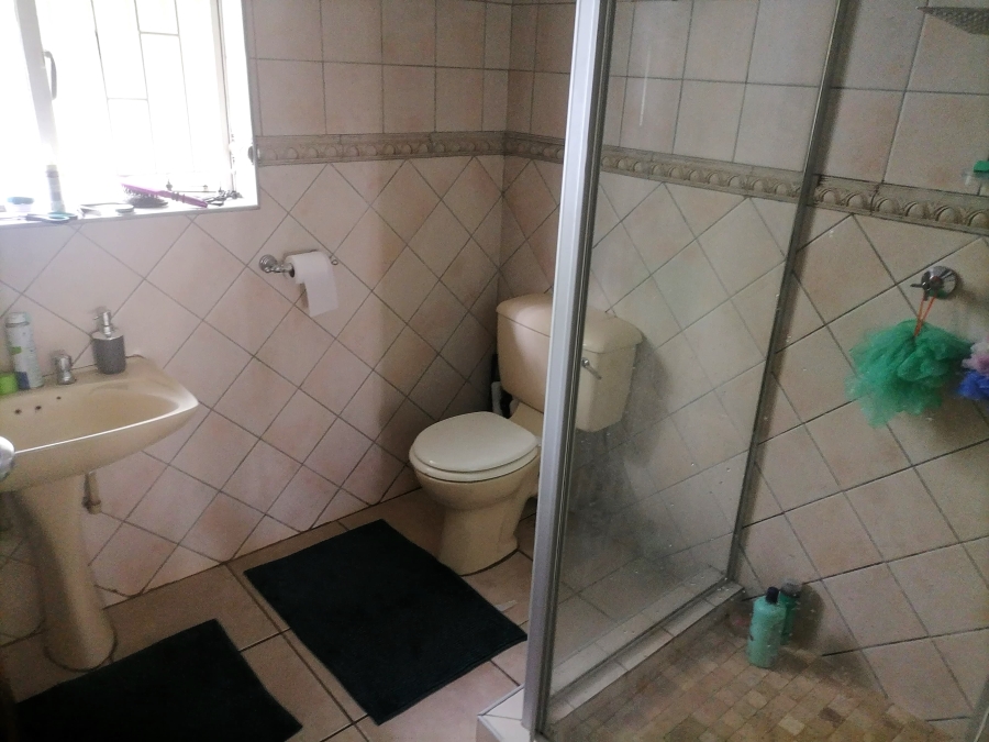 To Let 4 Bedroom Property for Rent in Zwartkop Gauteng