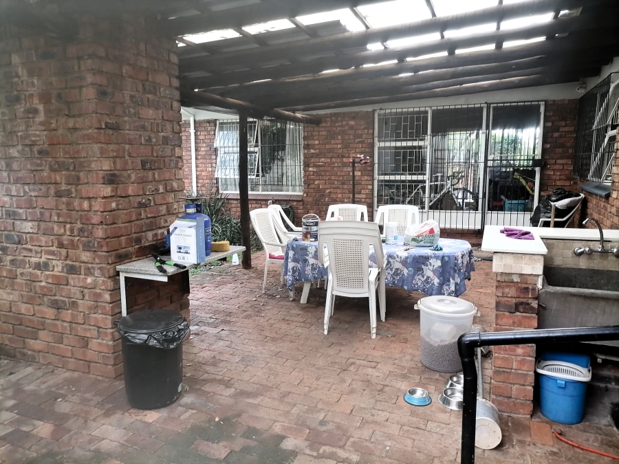 To Let 4 Bedroom Property for Rent in Zwartkop Gauteng