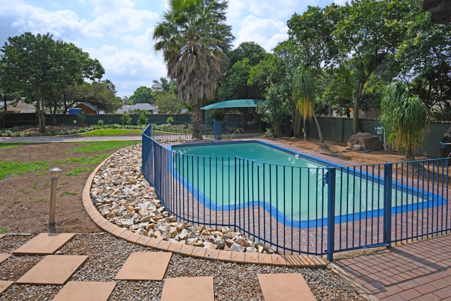 To Let 4 Bedroom Property for Rent in Ferndale Gauteng