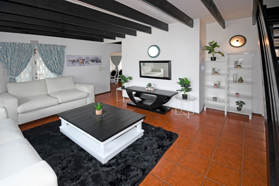 To Let 4 Bedroom Property for Rent in Ferndale Gauteng