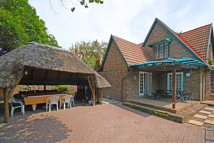 To Let 4 Bedroom Property for Rent in Ferndale Gauteng