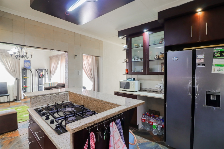 3 Bedroom Property for Sale in Lenasia South Gauteng