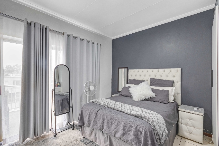 2 Bedroom Property for Sale in Sonneglans Gauteng