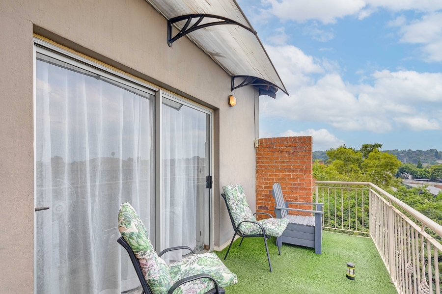 2 Bedroom Property for Sale in Sonneglans Gauteng