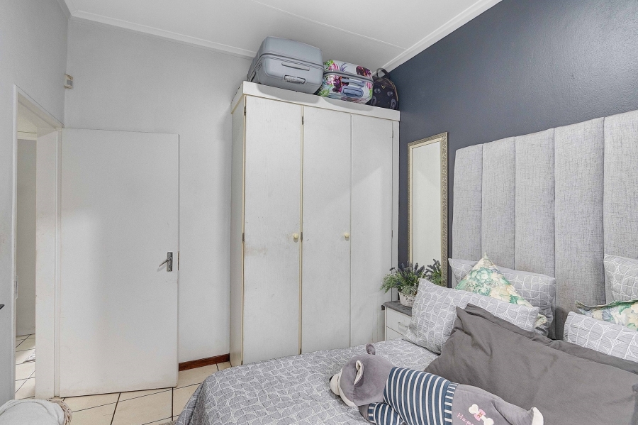 2 Bedroom Property for Sale in Sonneglans Gauteng