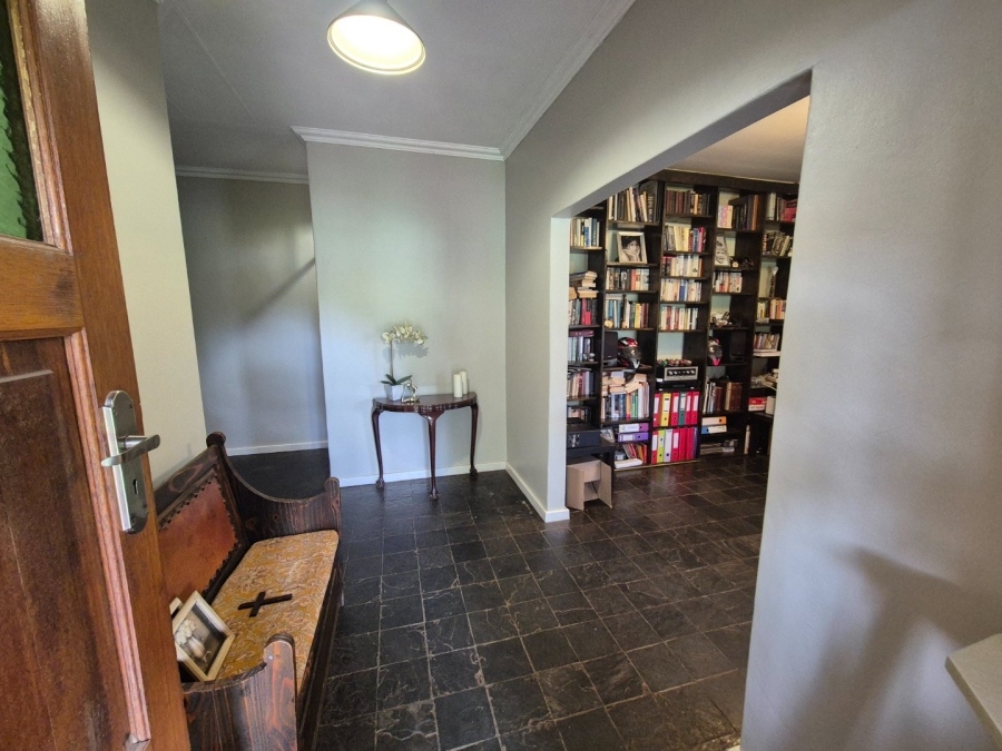 5 Bedroom Property for Sale in Sinoville Gauteng