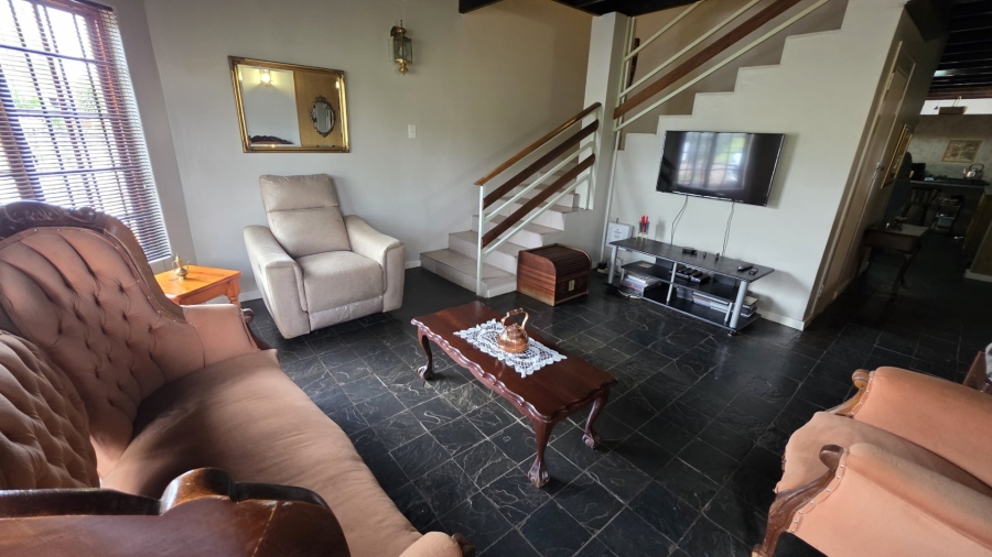 5 Bedroom Property for Sale in Sinoville Gauteng