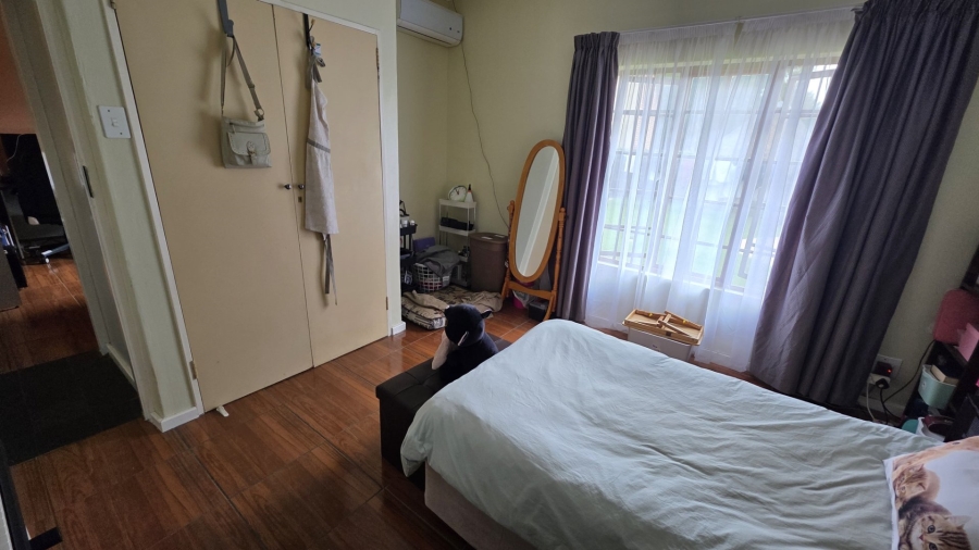 5 Bedroom Property for Sale in Sinoville Gauteng
