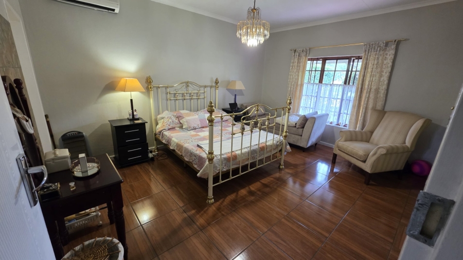 5 Bedroom Property for Sale in Sinoville Gauteng