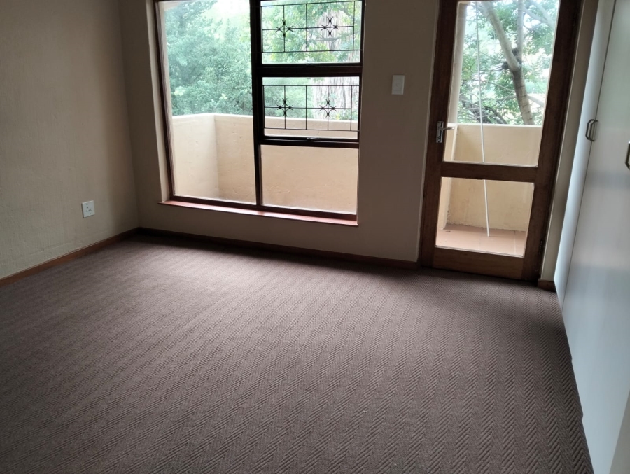 To Let 2 Bedroom Property for Rent in Kenmare Gauteng