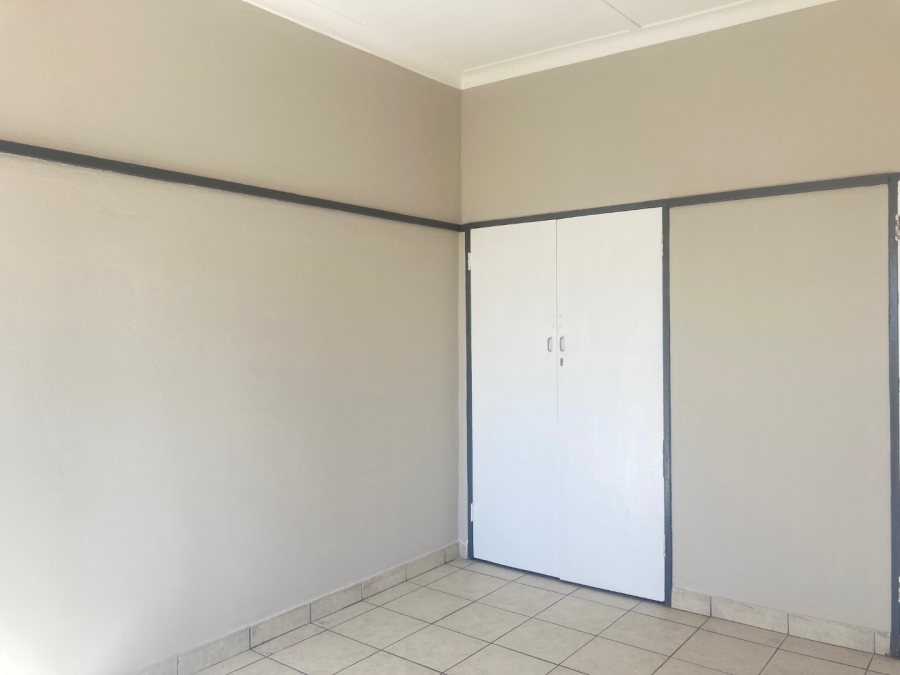To Let 1 Bedroom Property for Rent in Primrose Gauteng