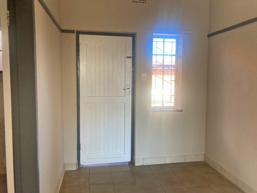 To Let 1 Bedroom Property for Rent in Primrose Gauteng