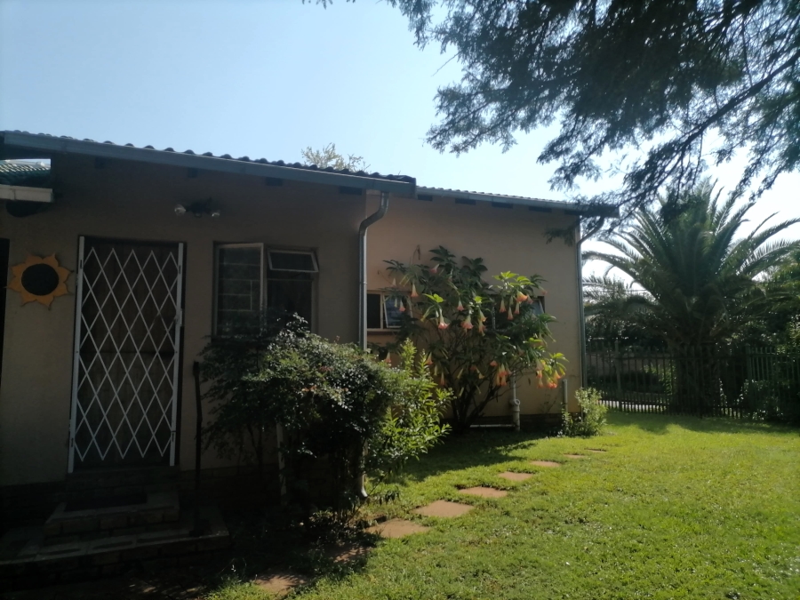 To Let 1 Bedroom Property for Rent in Doringkloof Gauteng