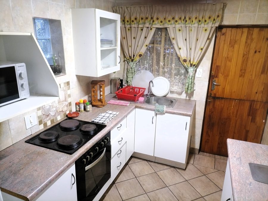 To Let 1 Bedroom Property for Rent in Doringkloof Gauteng