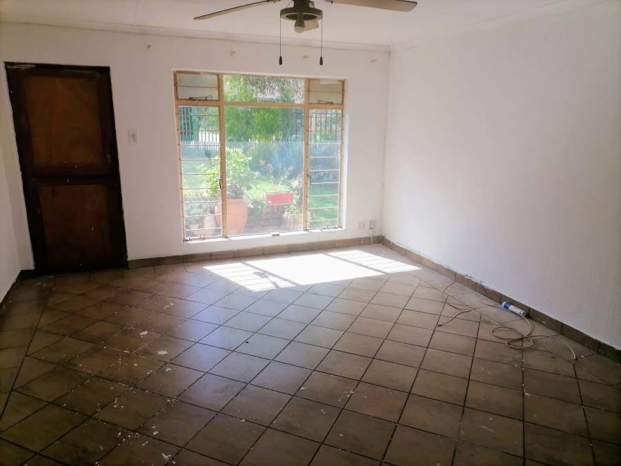 To Let 1 Bedroom Property for Rent in Doringkloof Gauteng