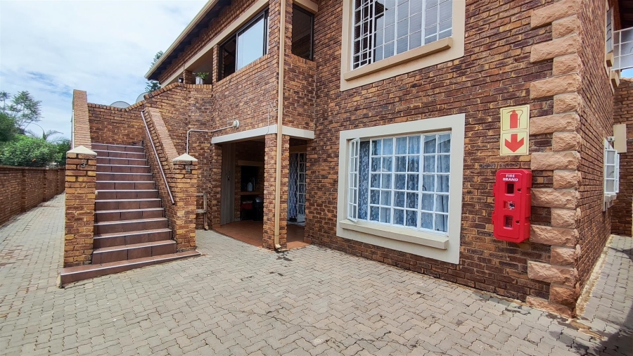 3 Bedroom Property for Sale in Terenure Gauteng