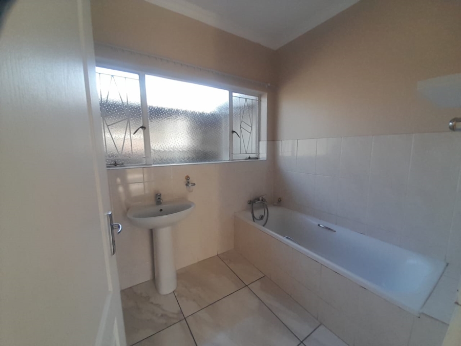 3 Bedroom Property for Sale in Three Rivers Gauteng