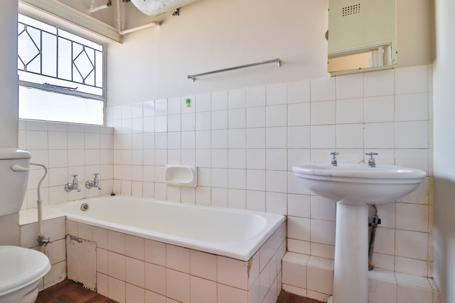 1 Bedroom Property for Sale in Haddon Gauteng