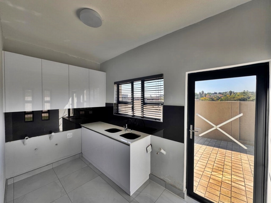 To Let 3 Bedroom Property for Rent in Eldoraigne Gauteng