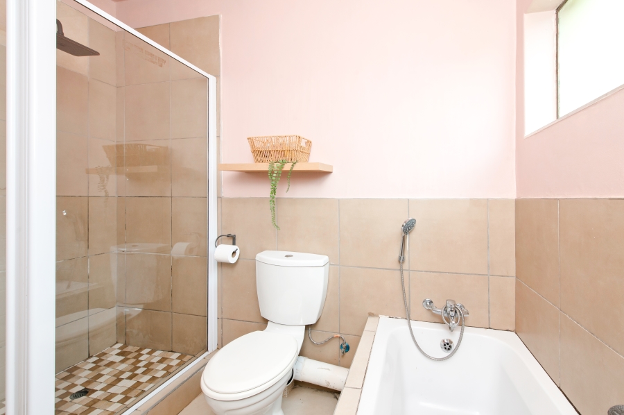 2 Bedroom Property for Sale in Noordwyk Gauteng