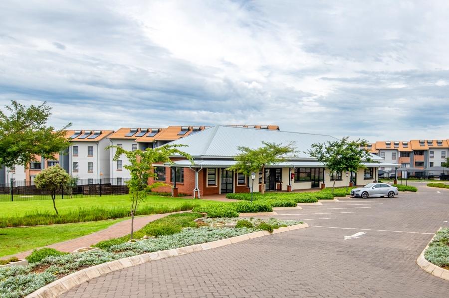 2 Bedroom Property for Sale in Noordwyk Gauteng
