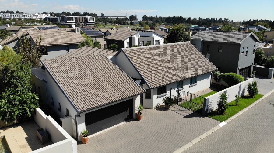 3 Bedroom Property for Sale in Greenstone Hill Gauteng