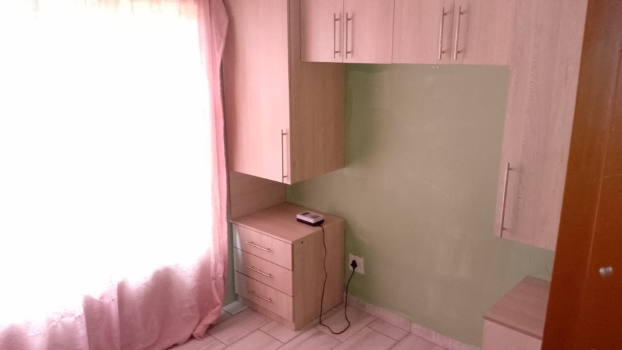 To Let 3 Bedroom Property for Rent in Olievenhoutbosch Gauteng