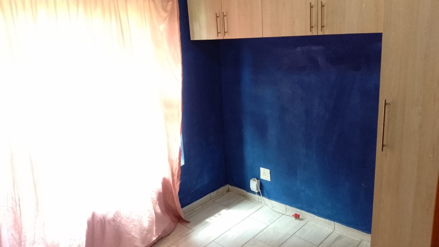 To Let 3 Bedroom Property for Rent in Olievenhoutbosch Gauteng