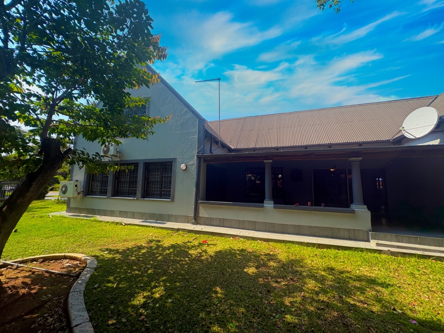 4 Bedroom Property for Sale in Theresa Park Gauteng