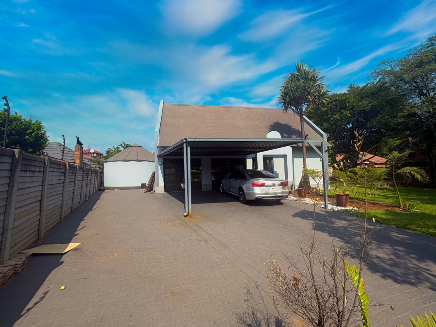 4 Bedroom Property for Sale in Theresa Park Gauteng