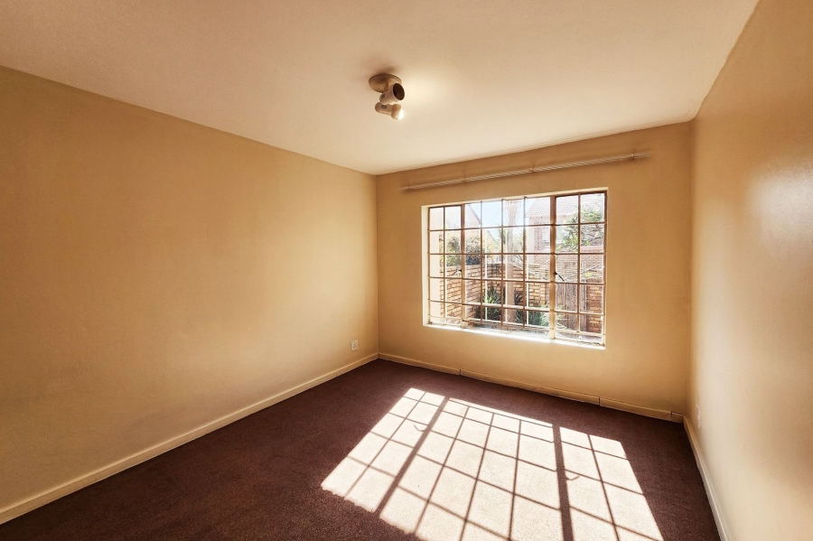 2 Bedroom Property for Sale in Amberfield Gauteng