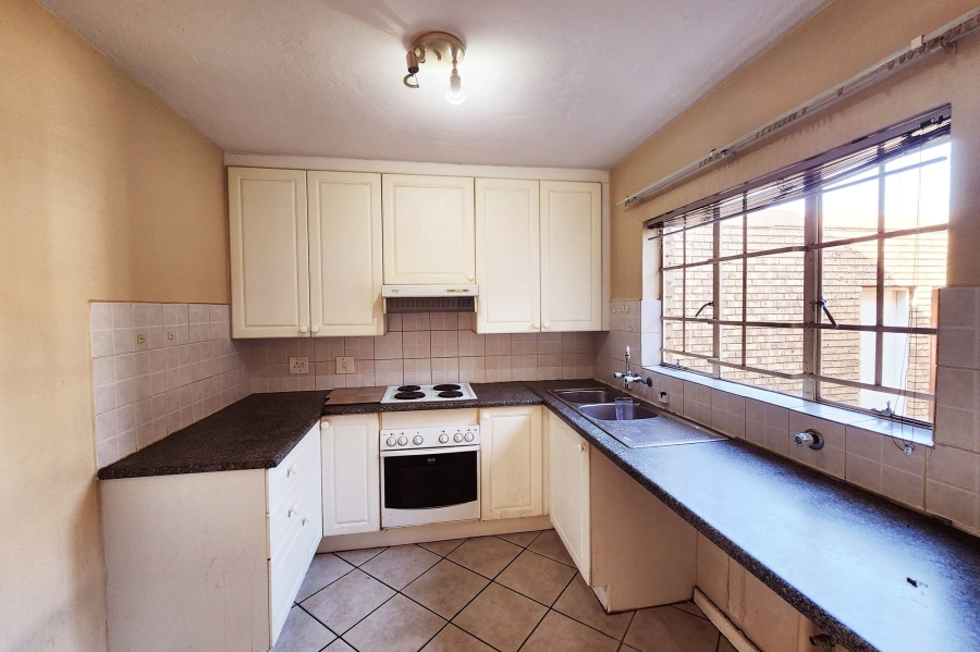 2 Bedroom Property for Sale in Amberfield Gauteng