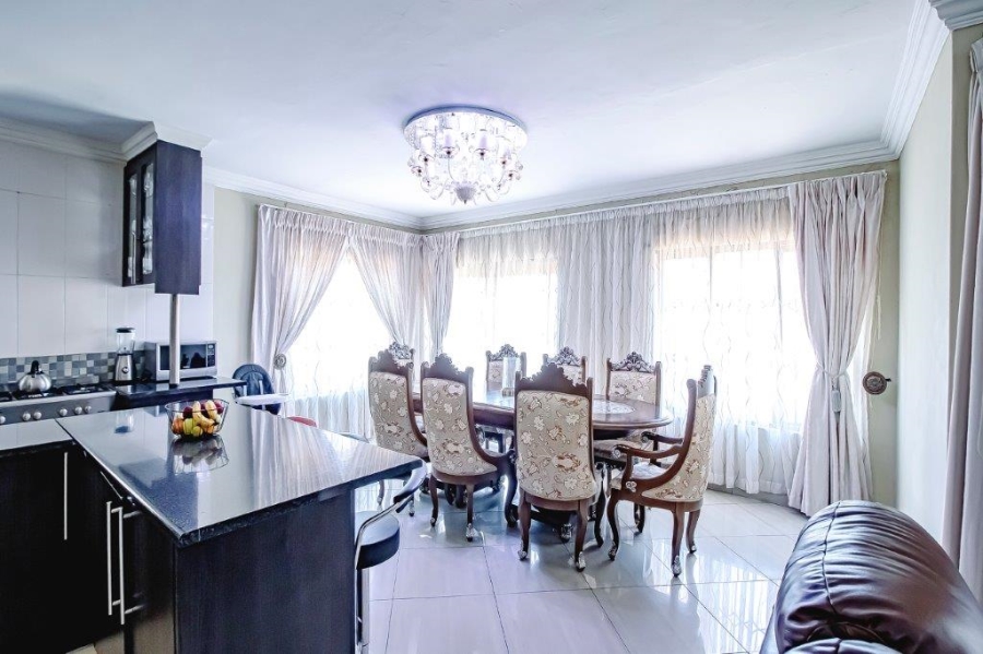 To Let 5 Bedroom Property for Rent in Amandasig Gauteng