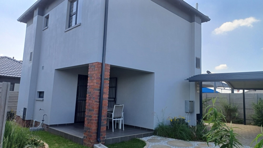 3 Bedroom Property for Sale in Sky City Gauteng