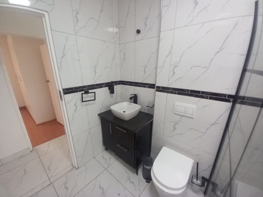 2 Bedroom Property for Sale in Bardene Gauteng