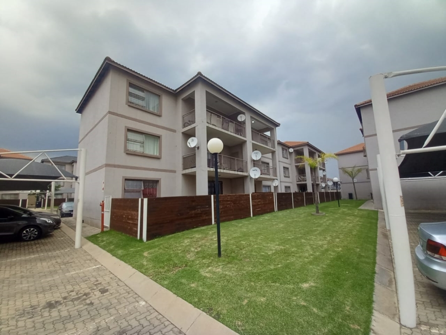 2 Bedroom Property for Sale in Bardene Gauteng