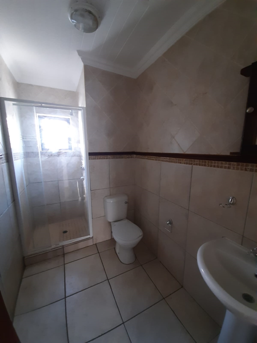 2 Bedroom Property for Sale in Waverley Gauteng