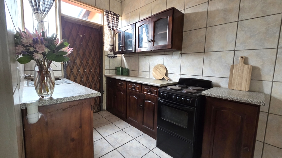 2 Bedroom Property for Sale in Hermanstad Gauteng